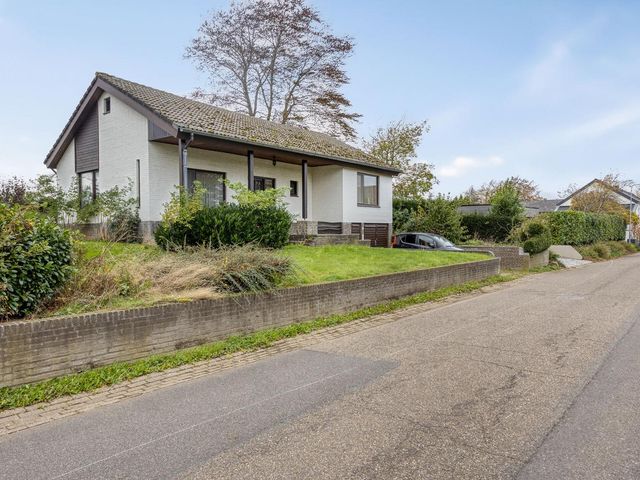 Honthem 11, Margraten