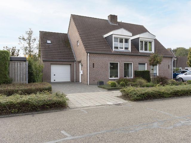 Ast 4, Nederweert