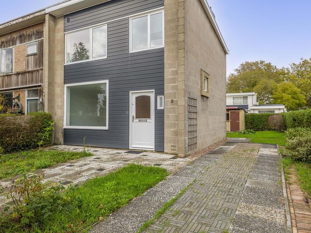 Jan van Galenstraat 2, Spijkenisse