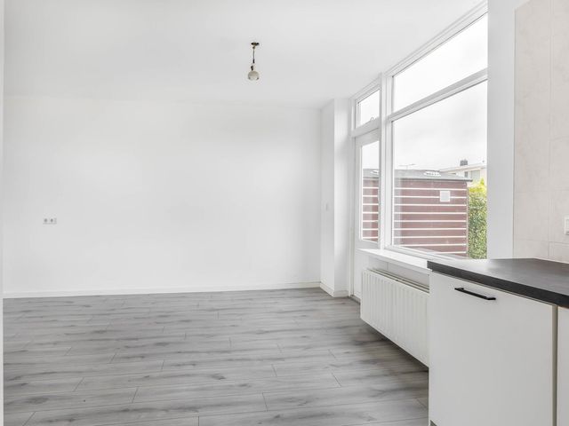 Jan van Galenstraat 2, Spijkenisse