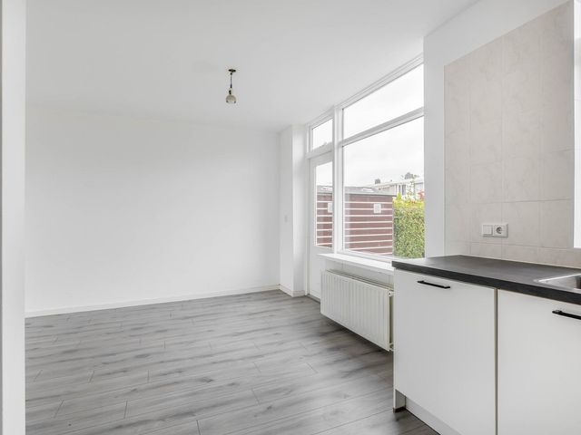 Jan van Galenstraat 2, Spijkenisse