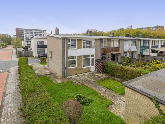 Jan van Galenstraat 2, Spijkenisse