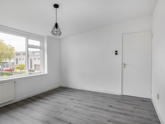 Jan van Galenstraat 2, Spijkenisse