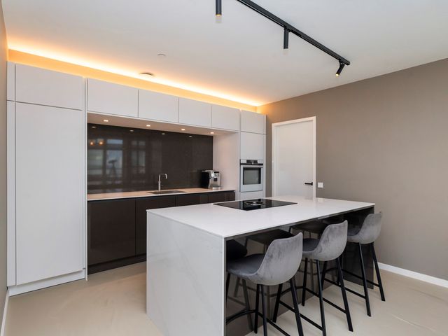 Landverhuizersplein 110, Rotterdam