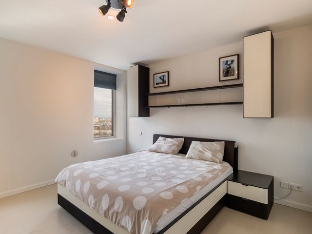 Landverhuizersplein 110, Rotterdam