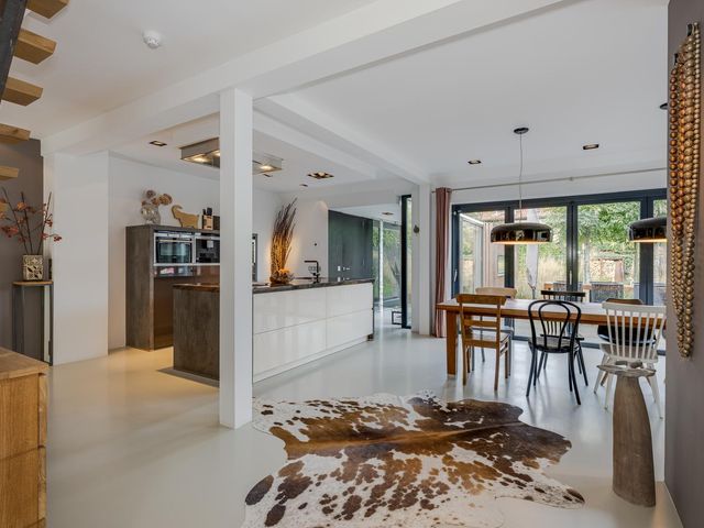 Prins Bernhardlaan 155, Voorschoten