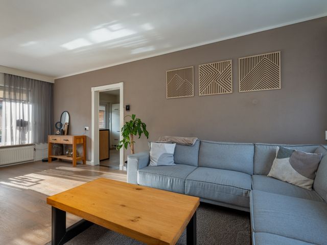 Asterstraat 8, Wierden