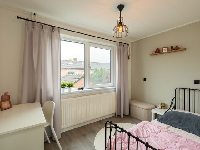 Asterstraat 8, Wierden