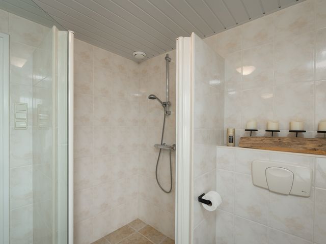 Asterstraat 8, Wierden