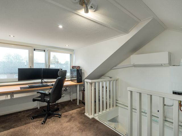 Asterstraat 8, Wierden