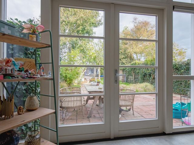 Schilderend 87, Den Burg