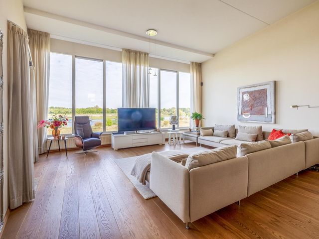 Watermunt 112, Tegelen