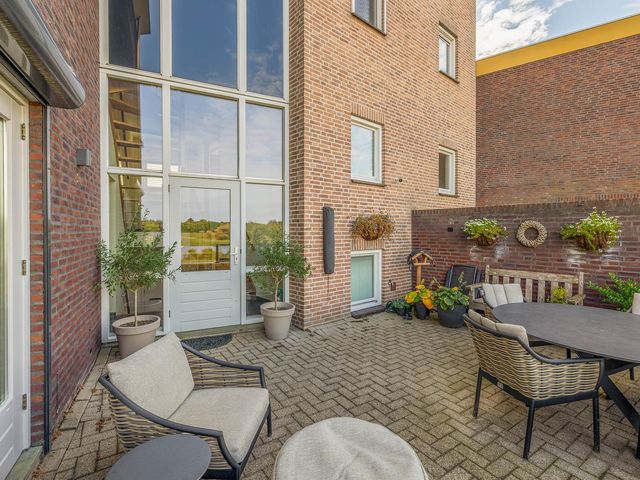 Watermunt 112, Tegelen