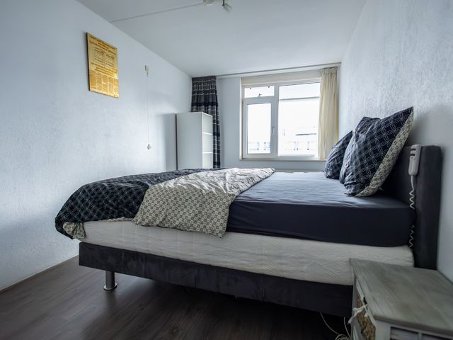 Raadhuislaan 94, Spijkenisse