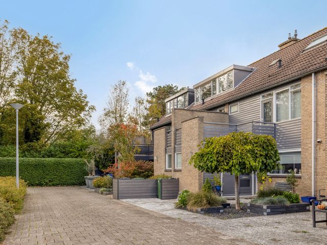 Dirk Van Den Burgweg 103, Hoek Van Holland