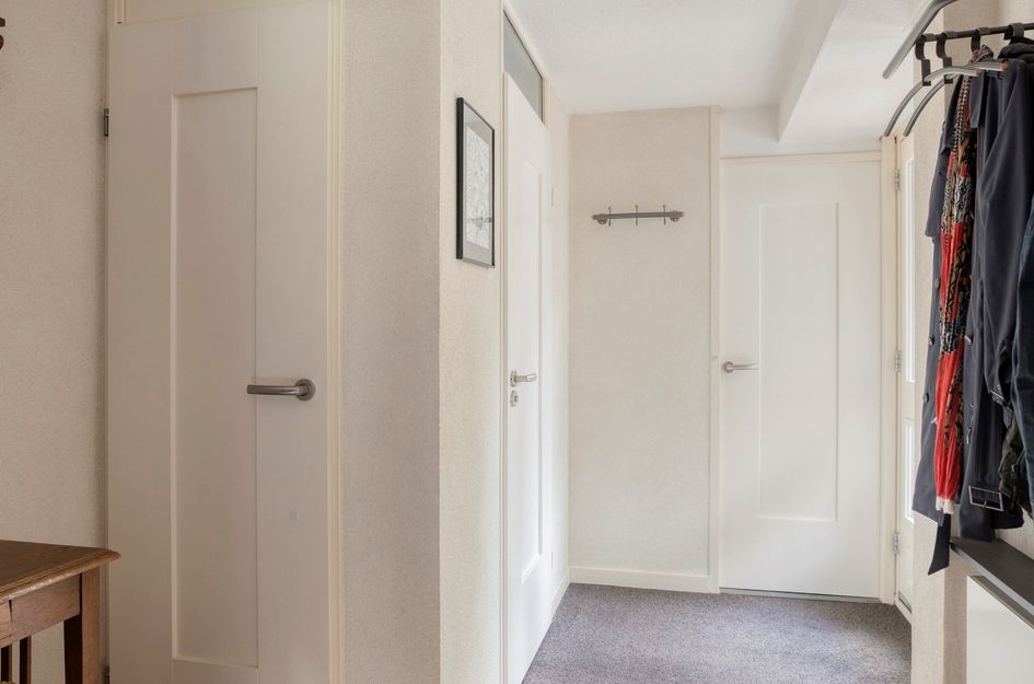 Dirk Van Den Burgweg 103