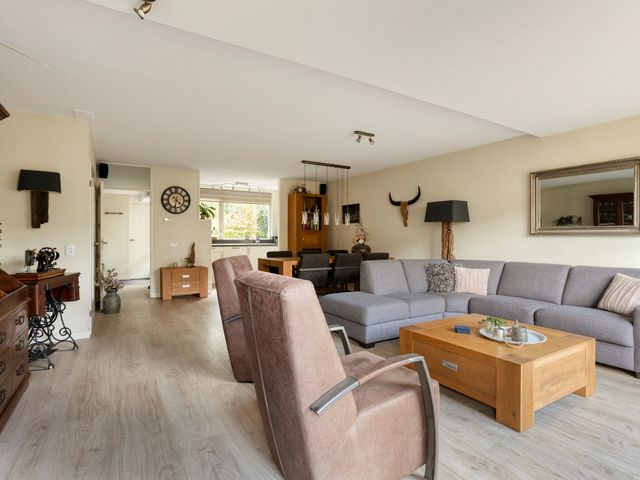 Dirk Van Den Burgweg 103, Hoek Van Holland