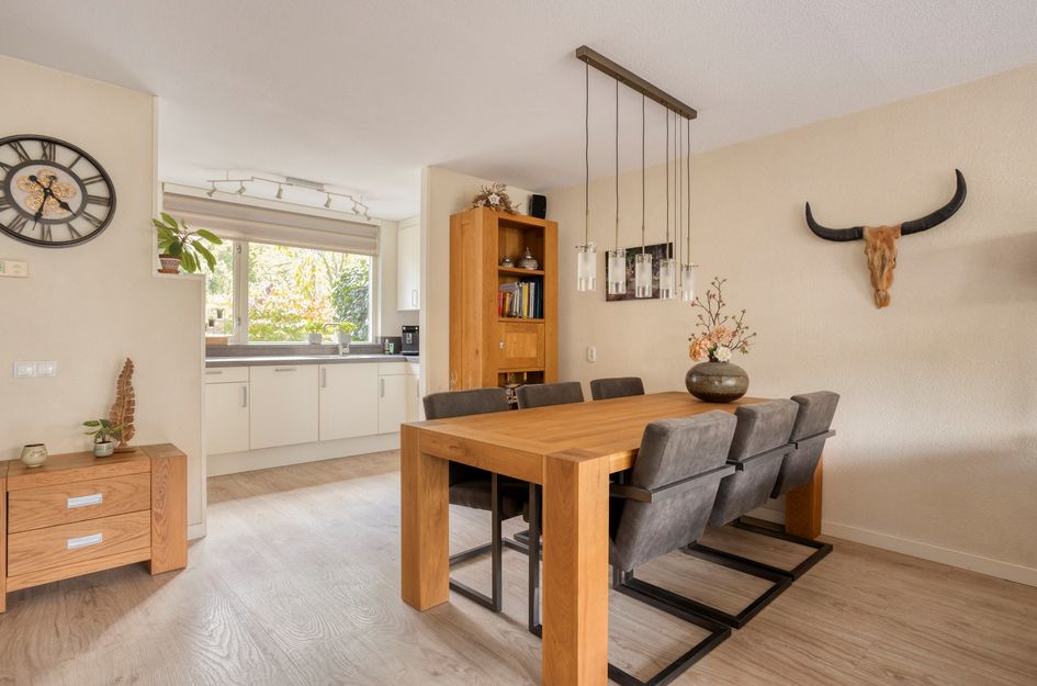 Dirk Van Den Burgweg 103