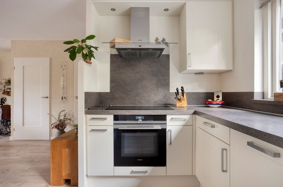 Dirk Van Den Burgweg 103