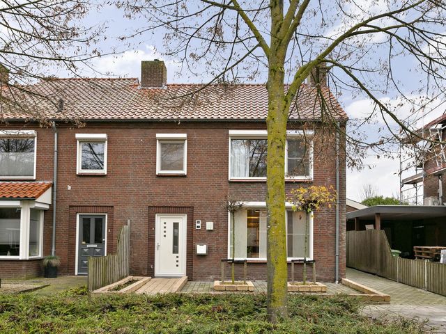 Lindenstraat 53, Hapert