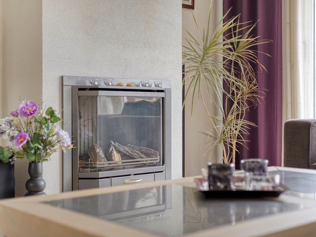 Donkershoekstraat 8, Hoedekenskerke