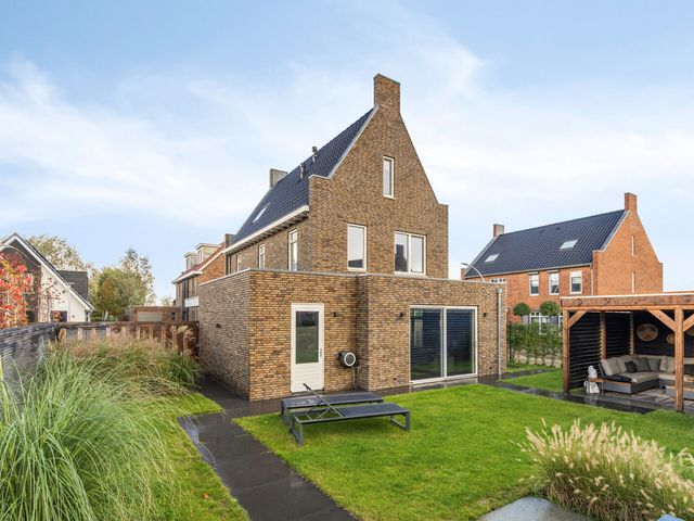 Veldwachter 2, Hendrik-Ido-Ambacht