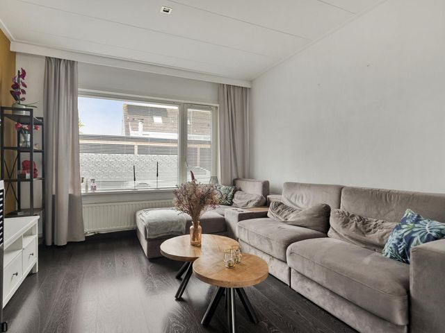 Ds. Jan Scharpstraat 4, Axel