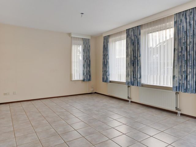 Inghelosenberghe 30, Sint Jansteen