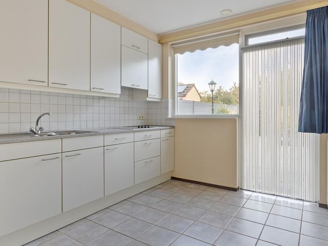 Inghelosenberghe 30, Sint Jansteen