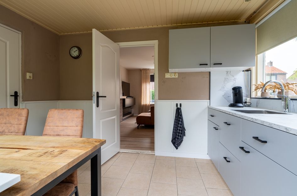 Doctor C.J.K. V Aalststr 21