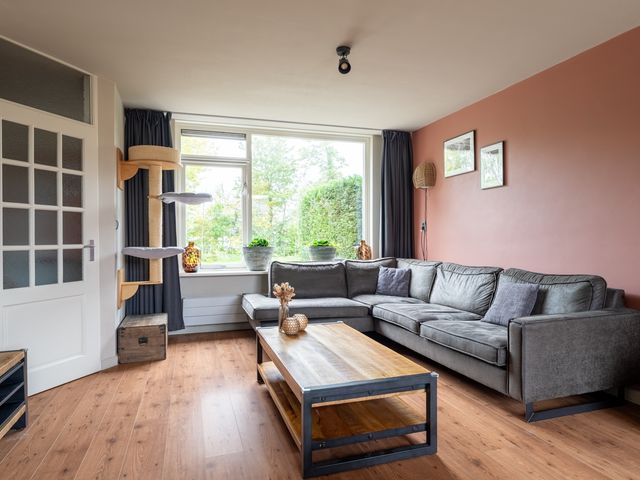 Middelvaart 34, Woudrichem