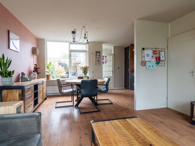 Middelvaart 34, Woudrichem