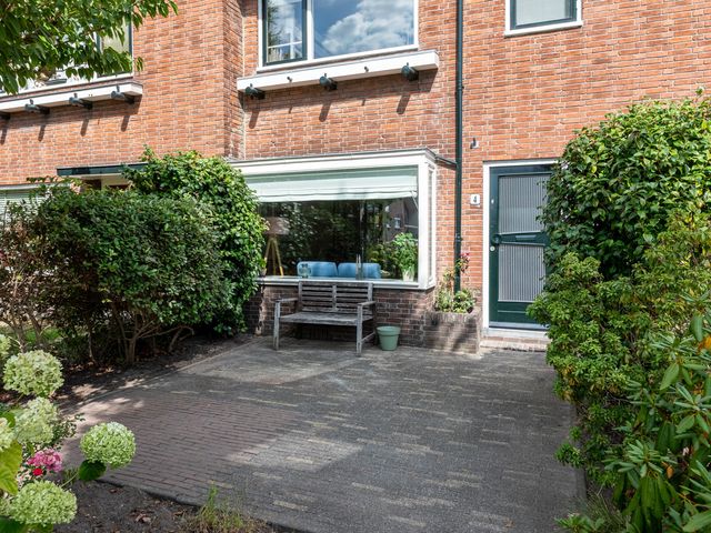 Van Kempenstraat 4, Voorschoten