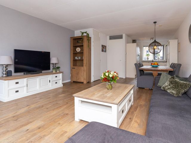 Adriaan Anthoniszstraat 4, Zwaag