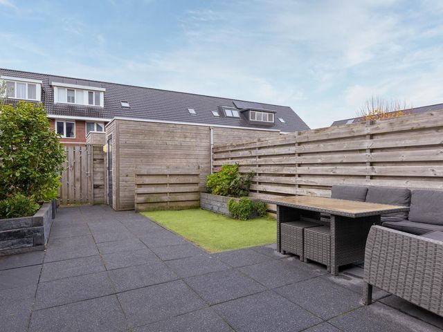 Adriaan Anthoniszstraat 4, Zwaag