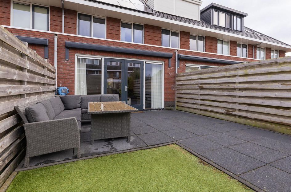 Adriaan Anthoniszstraat 4