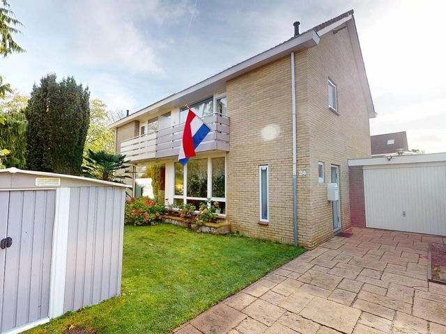 Hertog Albrechtstraat 24, Bovenkarspel