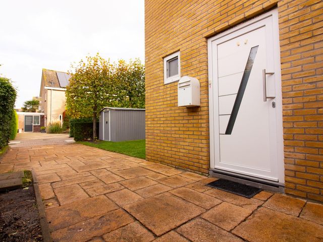 Hertog Albrechtstraat 24, Bovenkarspel