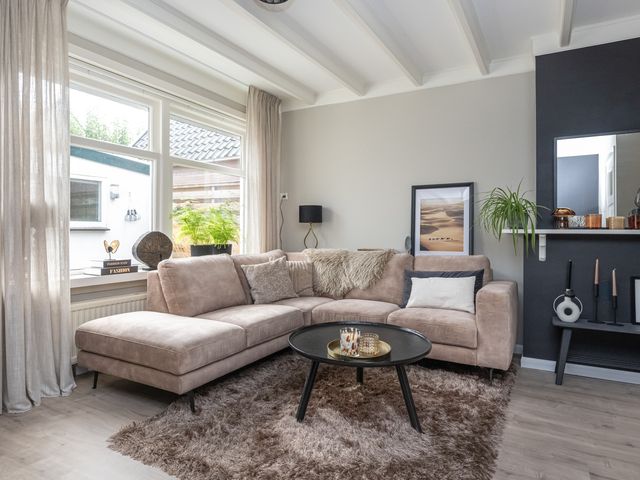 Polderstraat 12, Sommelsdijk