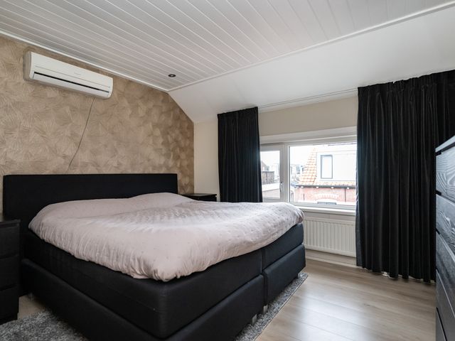 Polderstraat 12, Sommelsdijk