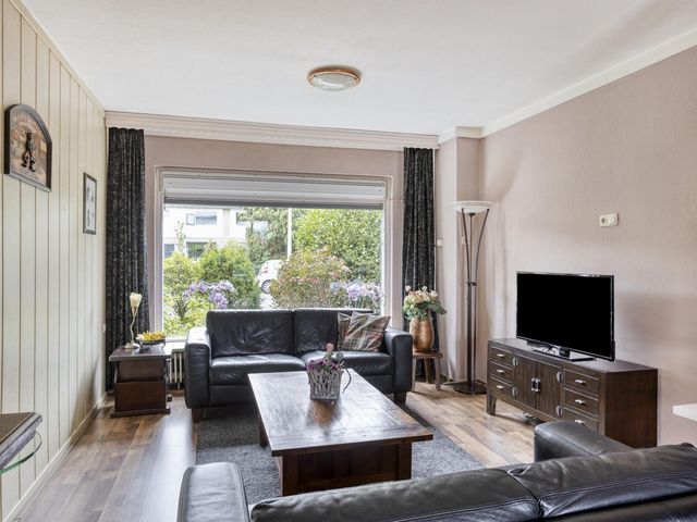 J.H. Nieuwenhuisstraat 53, Oldenzaal