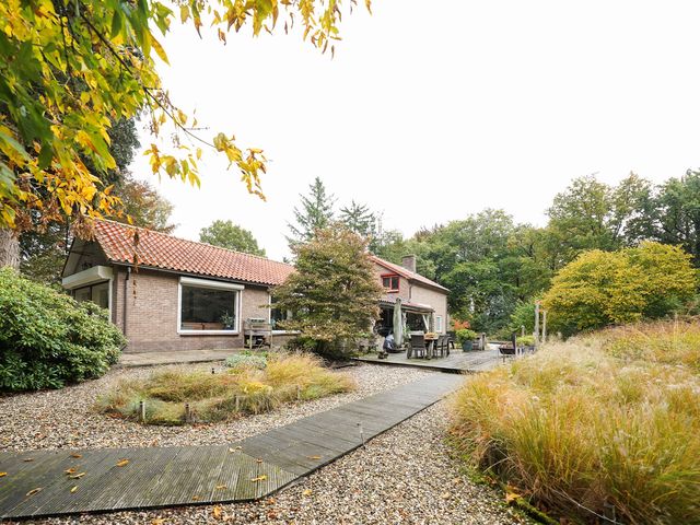 Domeinenweg 4, Putten