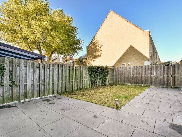 Karveel 46 68, Lelystad