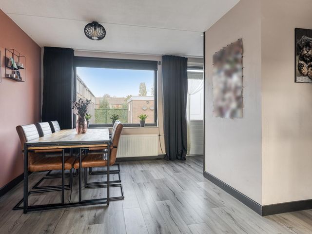 Meidoornstraat 5, Heerle