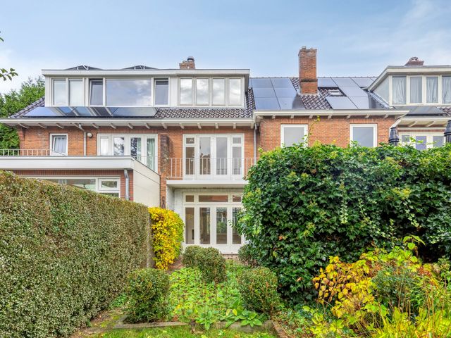 Johan Willem Frisolaan 35, Voorschoten