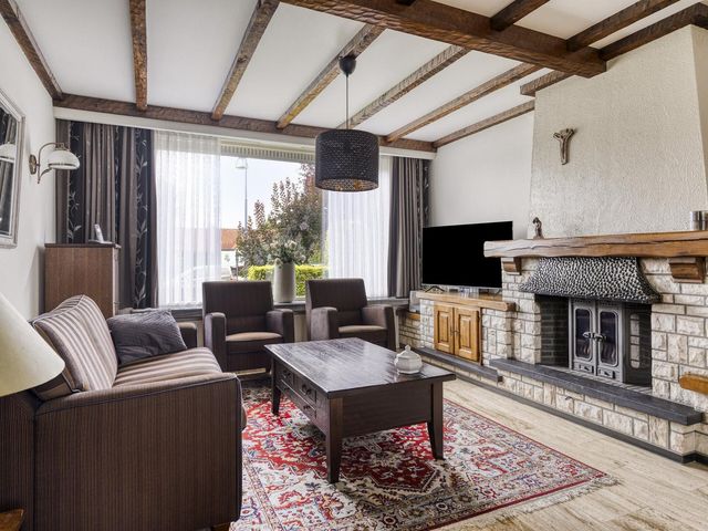 Dorpsstraat 95, Ulicoten