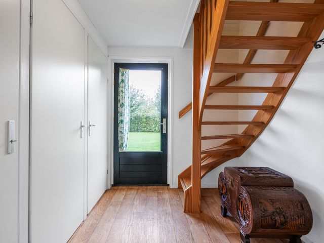 Bargereed 104, Tzummarum