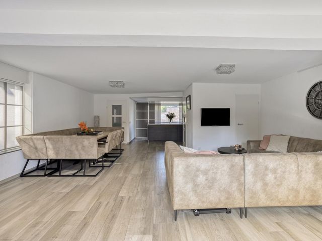 Spakenburglaan 76, Tilburg