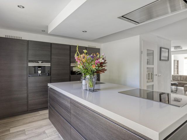 Spakenburglaan 76, Tilburg