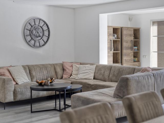 Spakenburglaan 76, Tilburg